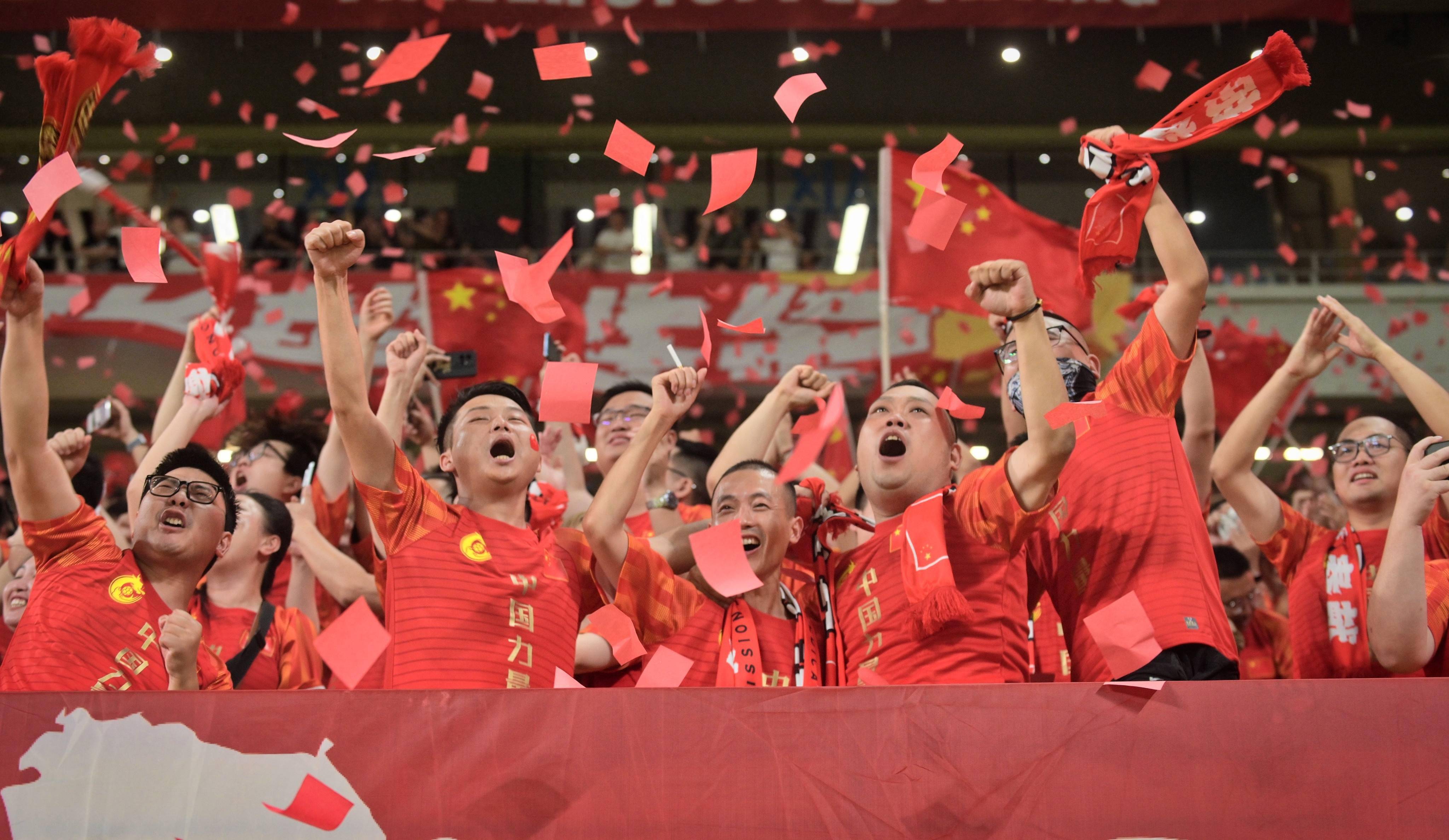 关于一场经典之战！LPL点燃球迷热情的信息