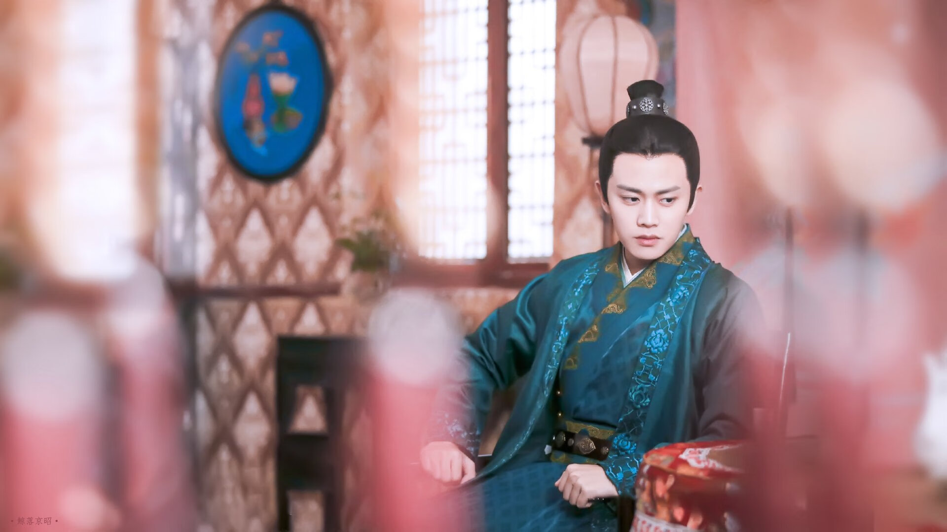 当哈登右脚轻点皮球，斯坦福桥球场突然成了他的魔法篮球场