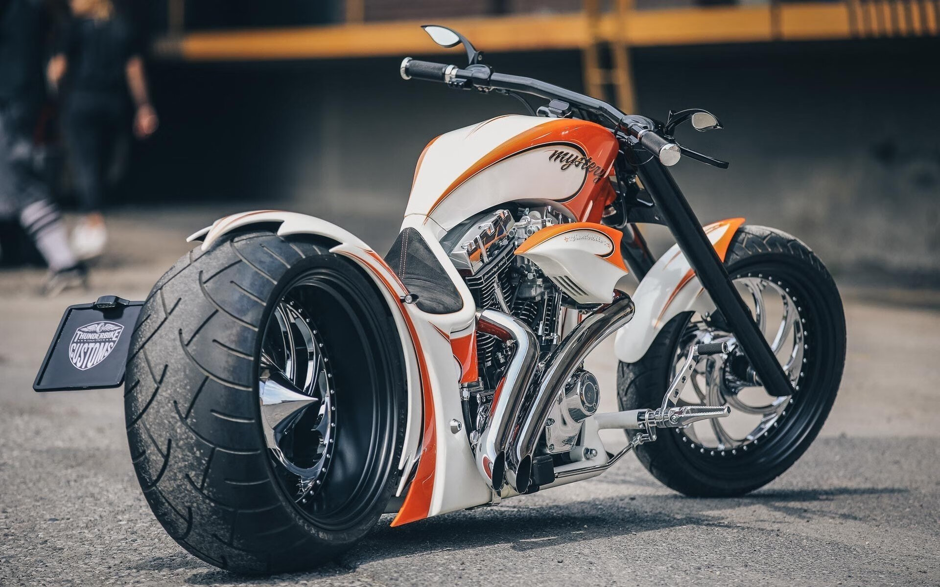 伊朗力克曼联，波斯铁骑掀翻红色巨舰，阿劳霍梦幻之夜加冕关键先生