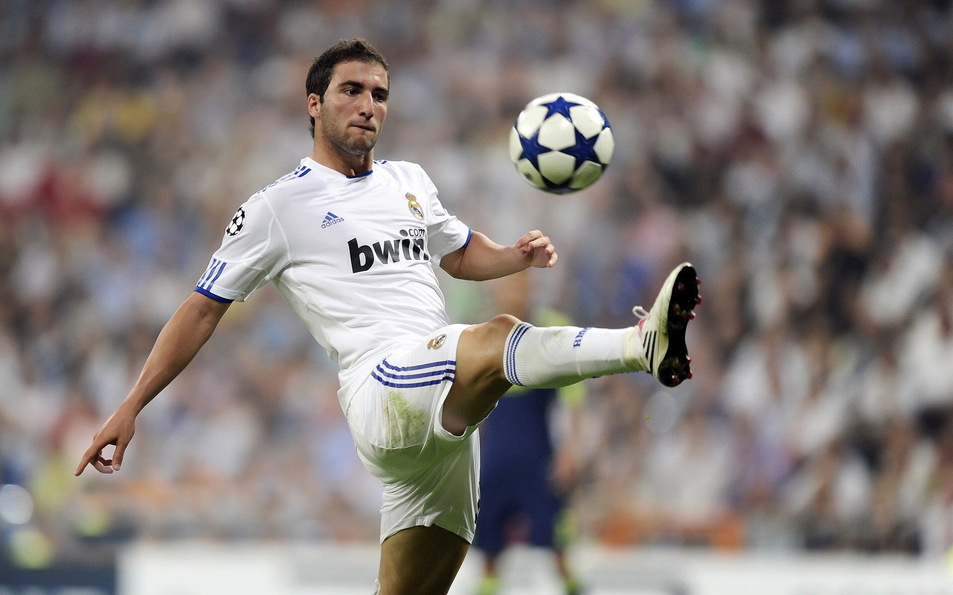 海啸淹没雷霆！拉文终场一剑封喉，上海决胜局上演窒息式胜利