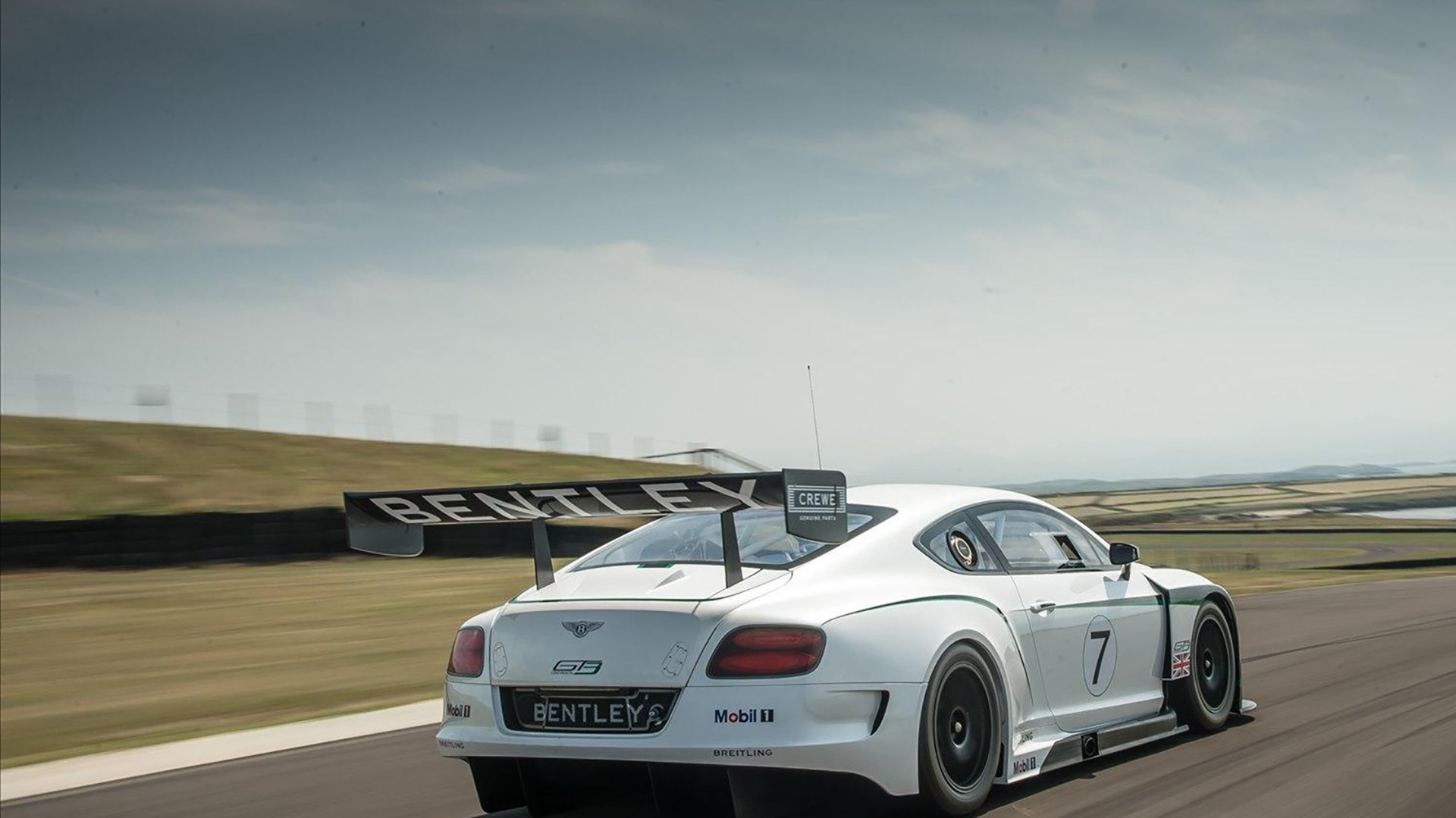 末节风暴!加拿大带走胜利,努涅斯让对手完全无解