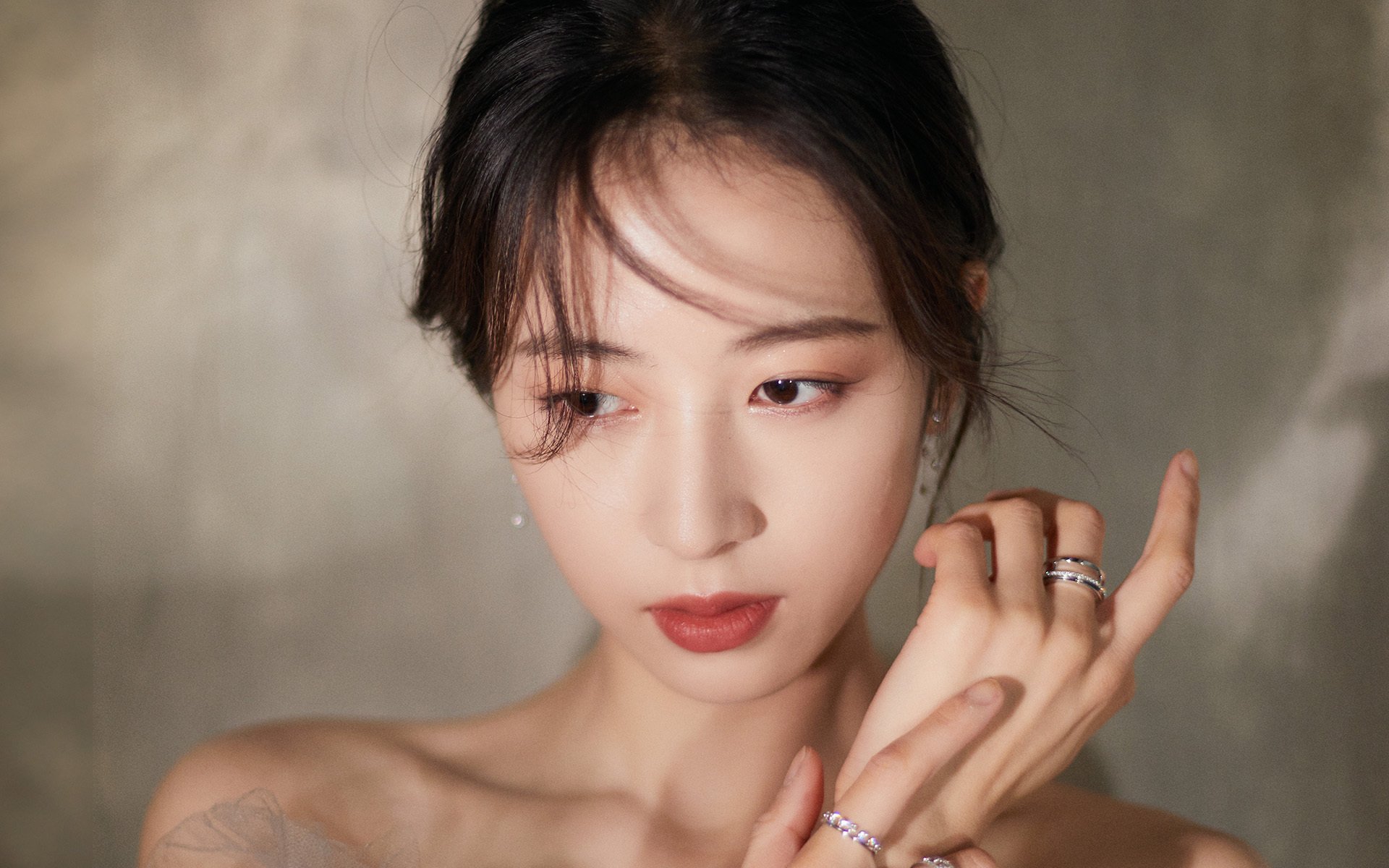 极速引擎与铁血篮筐，双线战场上的竞技交响