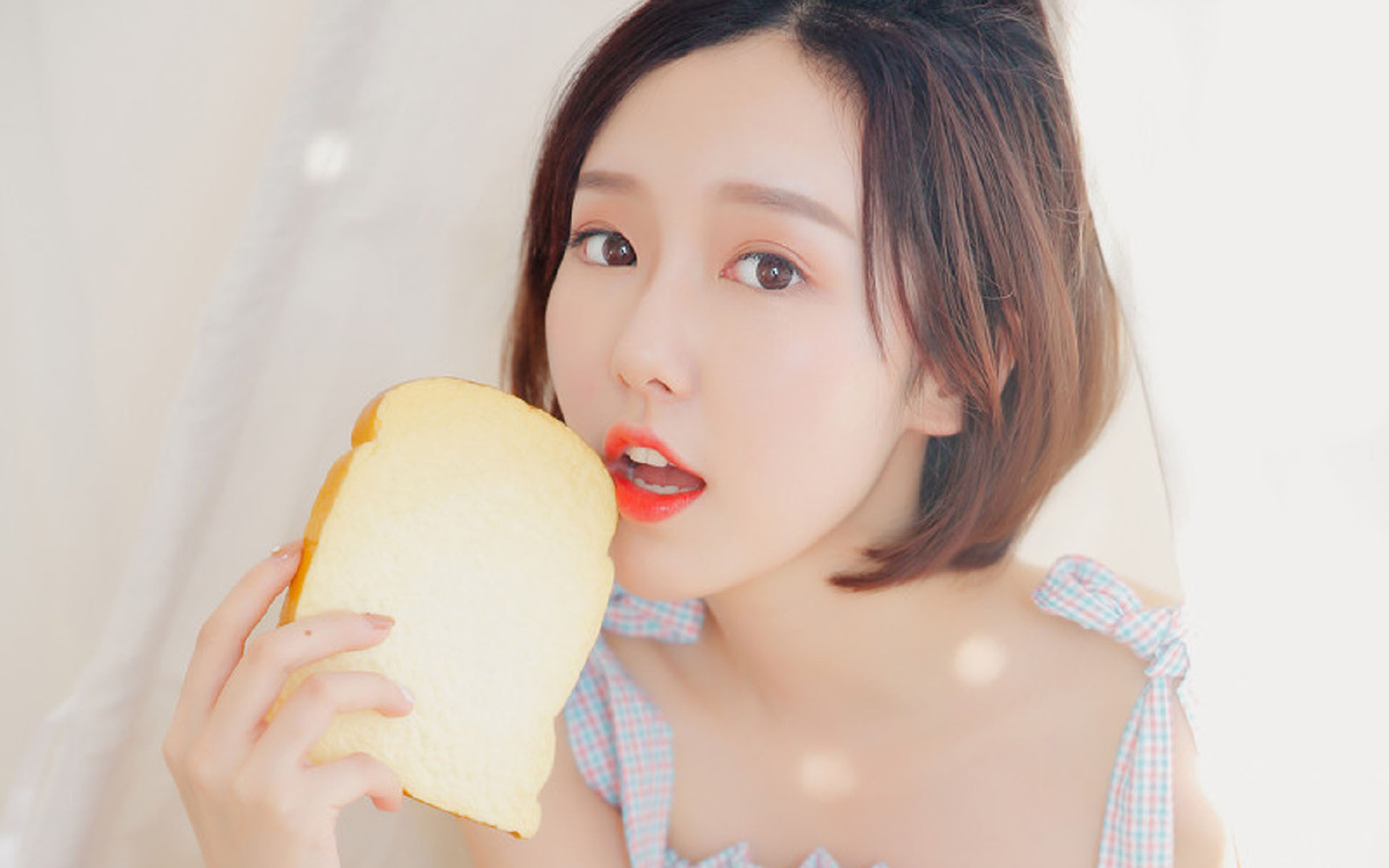 南美雄鹰折戟，东亚旋风过境，2026世界杯C组越南碾压智利，罗德里戈一战封神